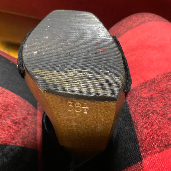 Chanel - Picture 4 of 9